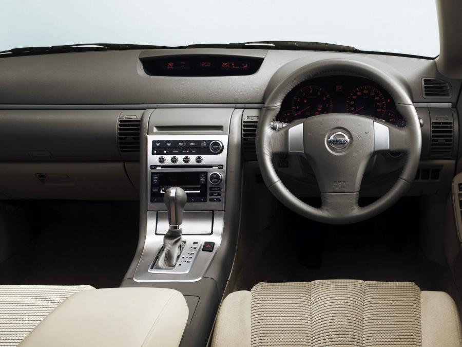  Nissan Stagea 2001 года  (фото 2 из 9)